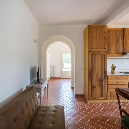 Sant Elmira - Relax With External Jacuzzi Farm stay