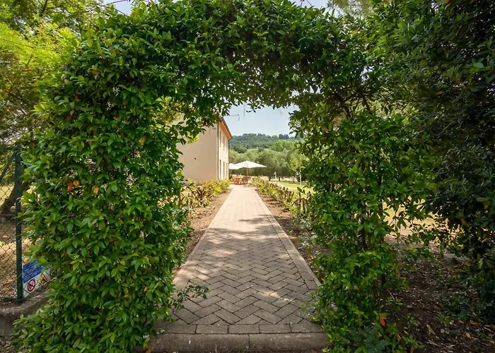 Sant Elmira - Relax With External Jacuzzi